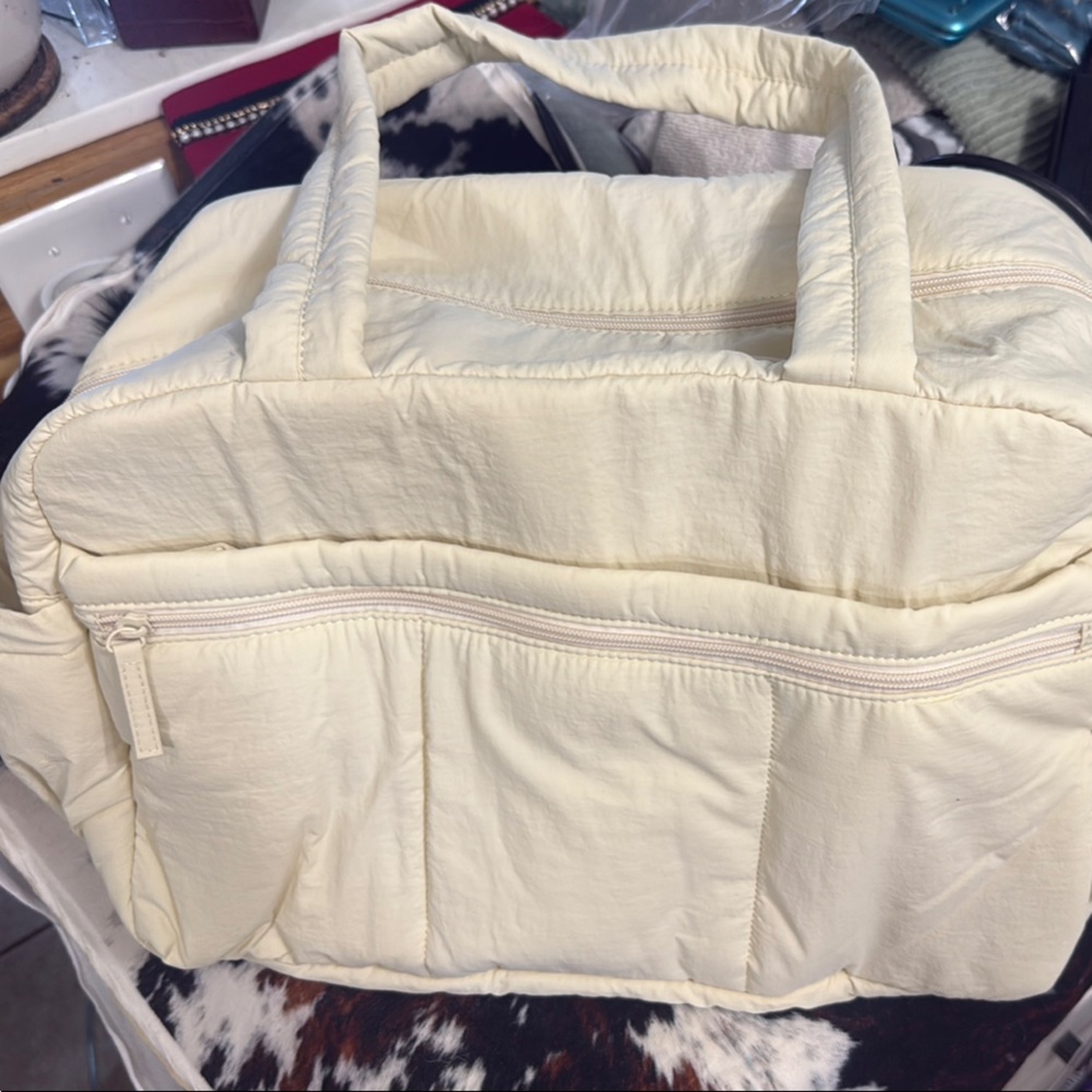 Cluci Cream Quilted Puffer Tote Bag